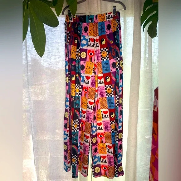 🖤🩷💙Dressed in LALA Colorful Graphic Pants💙🩷🖤 - Picture 5 of 7
